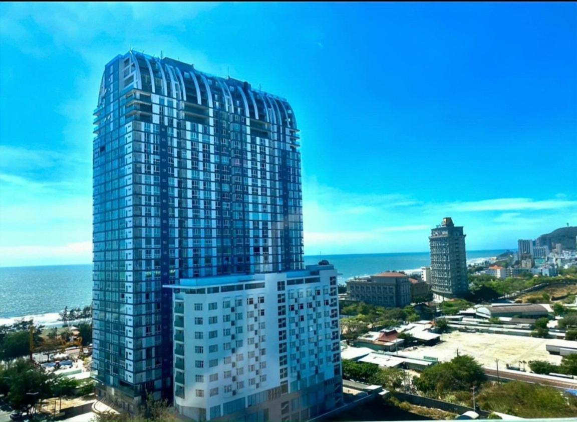 Апартаменты Marvelous Sea View Вунгтау Экстерьер фото